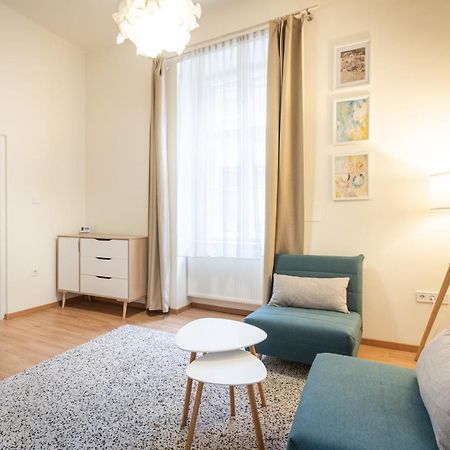 Goldenfeet Studio Budapest Bagian luar foto