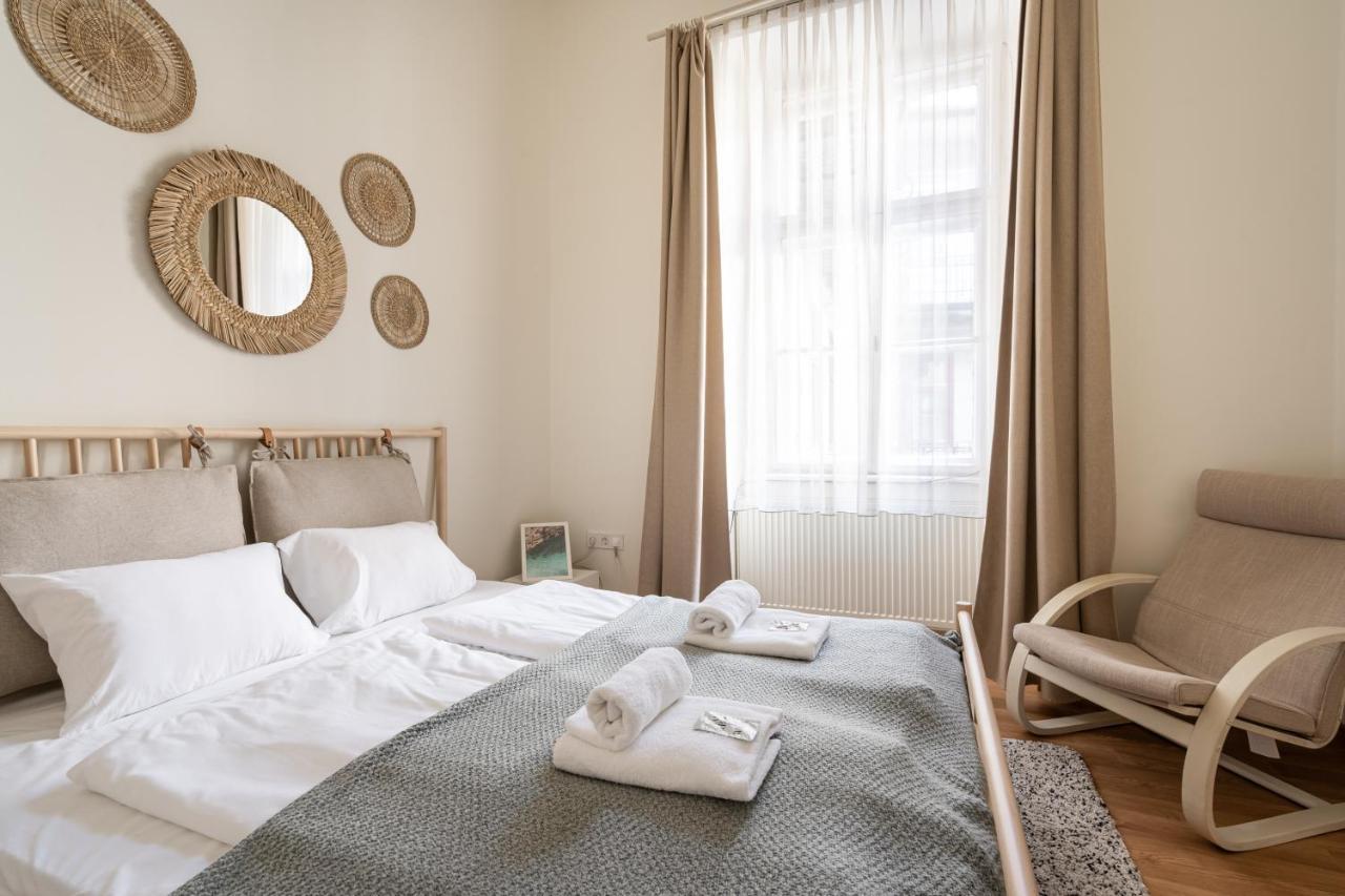 Goldenfeet Studio Budapest Bagian luar foto